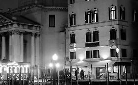 Hotel Antiche Figure